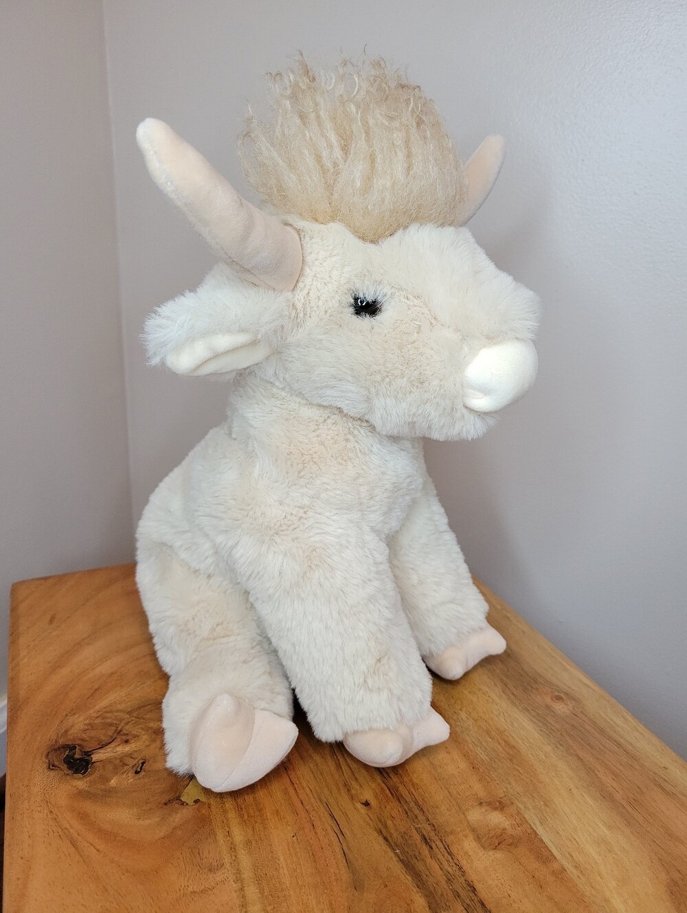 Laddie the‎ Cream Highland Cow by Douglas Cuddle Toys